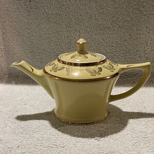 Butterfly Design Teapot - Gold